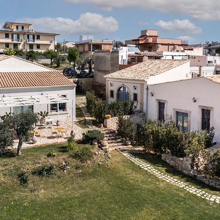 Michael Garden Bed and Breakfast Noto Buitenkant foto