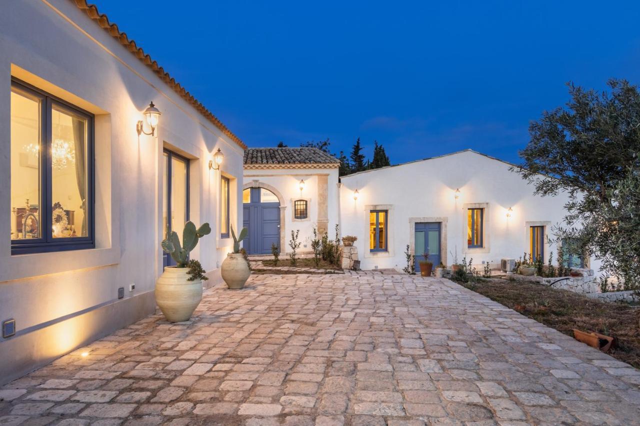 Michael Garden Bed and Breakfast Noto Buitenkant foto